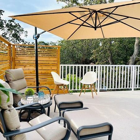 Stylish Cozy One Bedroom Studio With Free Parking Victoria Buitenkant foto