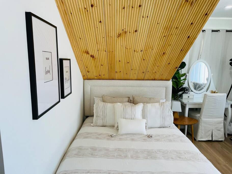Stylish Cozy One Bedroom Studio With Free Parking Victoria Buitenkant foto