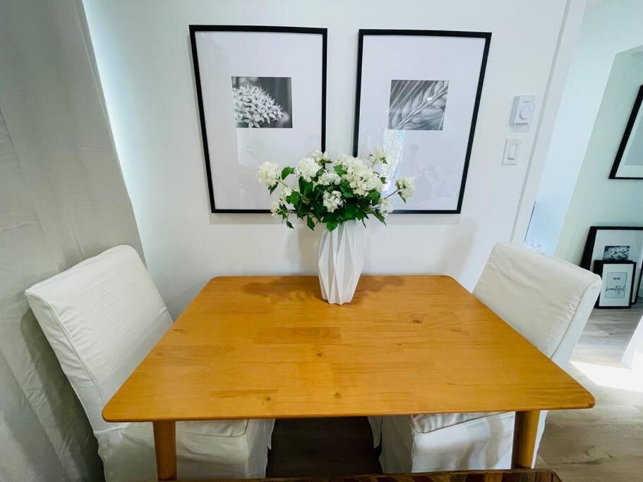 Stylish Cozy One Bedroom Studio With Free Parking Victoria Buitenkant foto